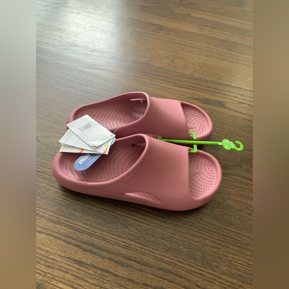 CROCS Mellow Recovery Slide NWT
